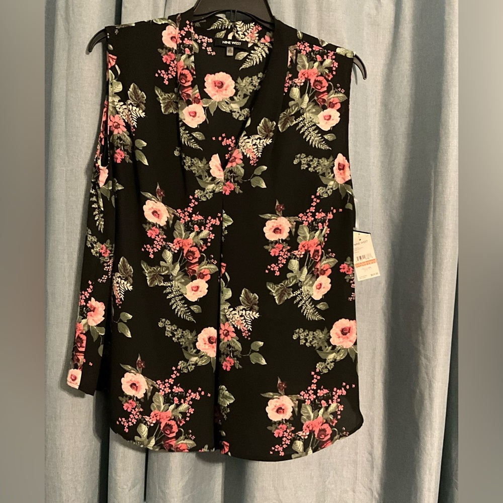 Floral Black Blouse